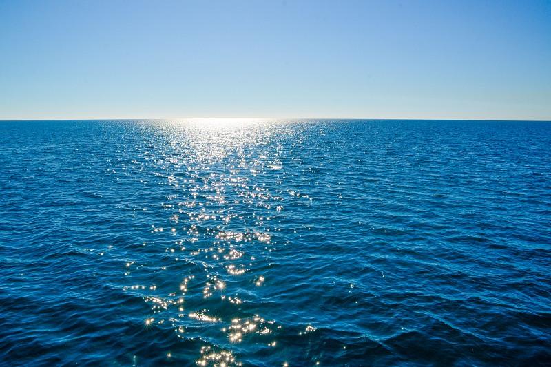 Ocean-horizon-7091.jpg